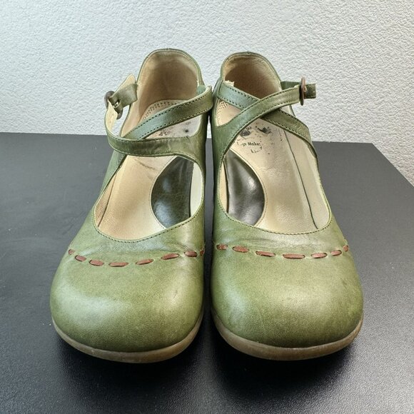 John Fluevog Operetta Malibran Olive Green Criss-Cross mary jane Heels 6.5 - Picture 3 of 10